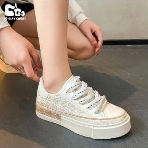 Ảnh giày học sinh nữ sneaker